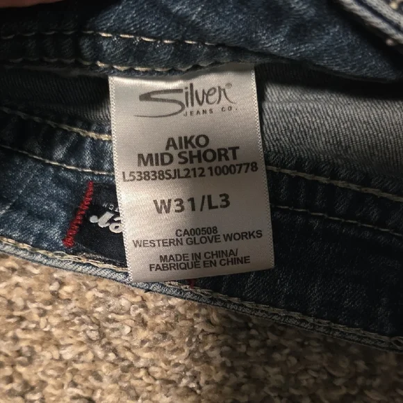 Silver Jeans Distressed Medium Blue Denim Shorts - Picture 7 of 7